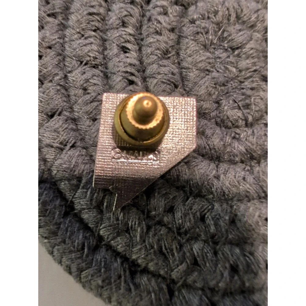 State of Nevada Tie Tack Lapel Pin Vintage by MAFCO Dice &‎ Cards *